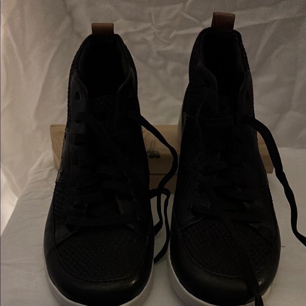 Clarks Black Athletic Shoes